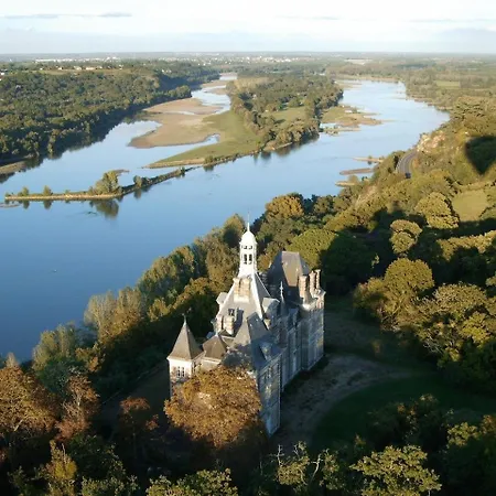 Bed & Breakfast Chateau De La Coliniere - Vue Sur Parc 3*
