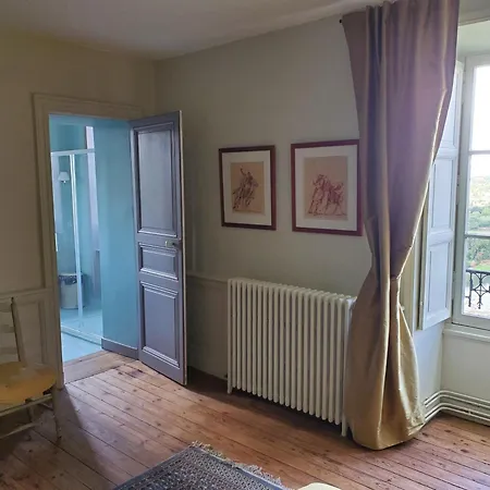 Chateau De La Coliniere Bed & Breakfast